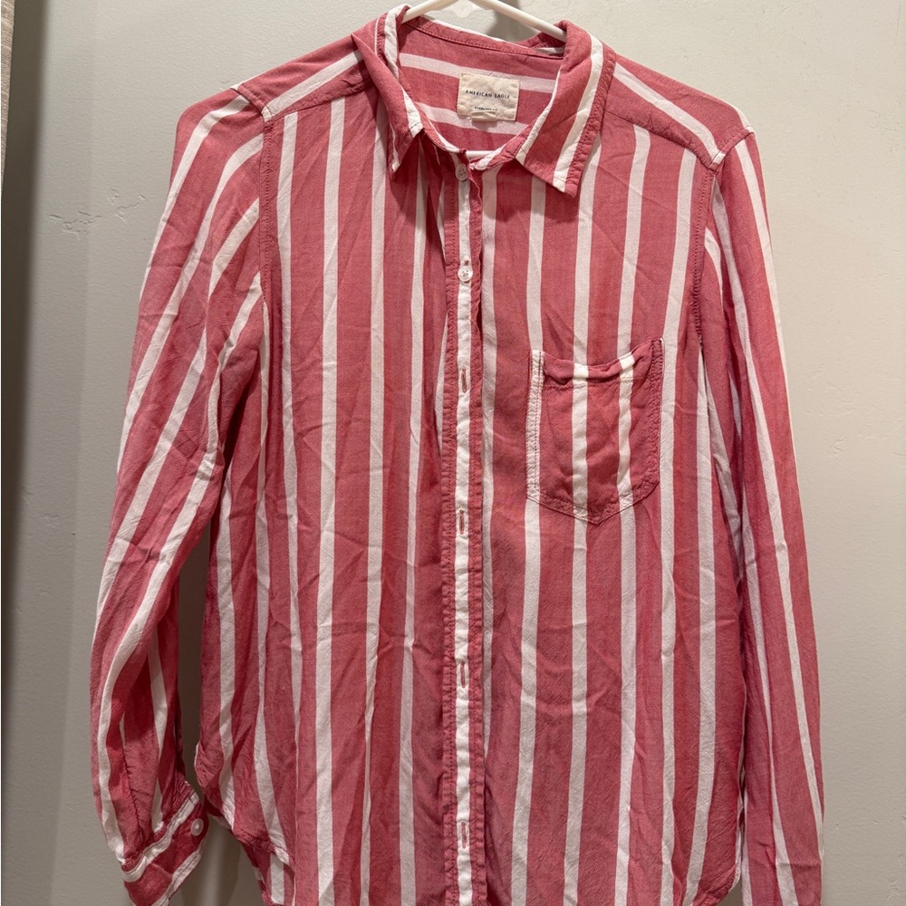 American Eagle Red and White Striped Button Down Shirt Size xs